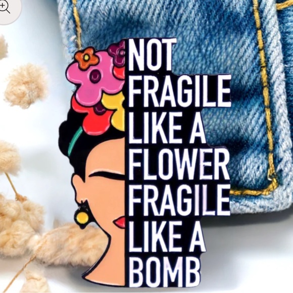 💕Frida Kahlo inspired lapel pin. - Picture 2 of 3